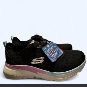 Skechers Women's Black and Pink Sneakers